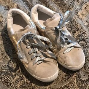 Breeze tennis shoes size 8.5 see pics